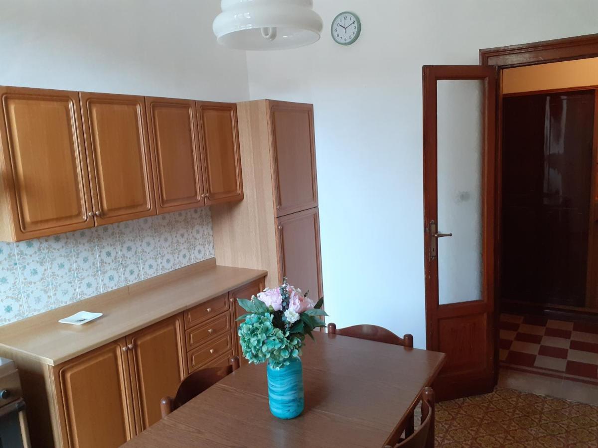 Apartamento Meneghina House Milán Exterior foto